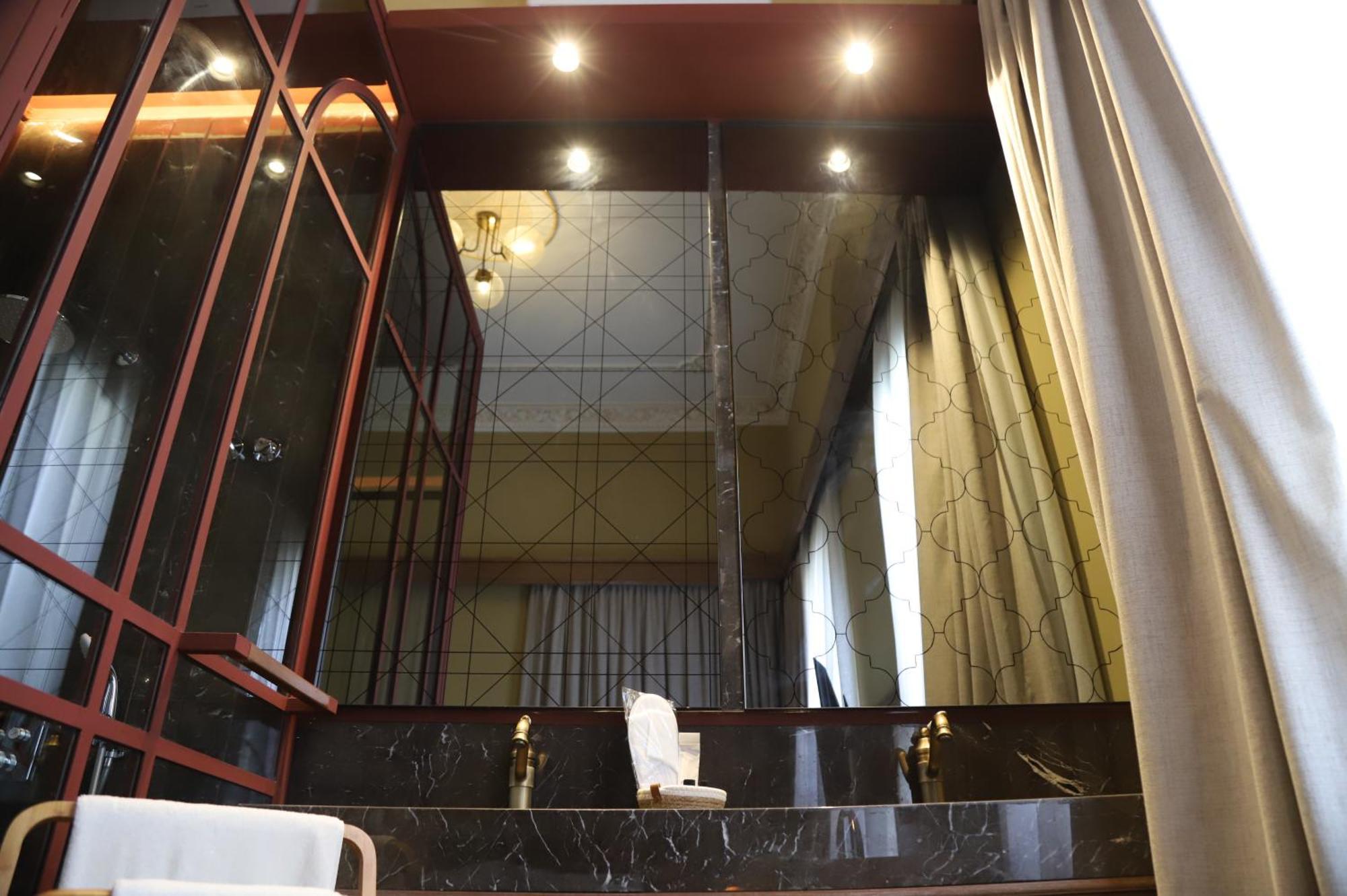 Hotel Lost Gemmayzeh Beirut Exterior foto